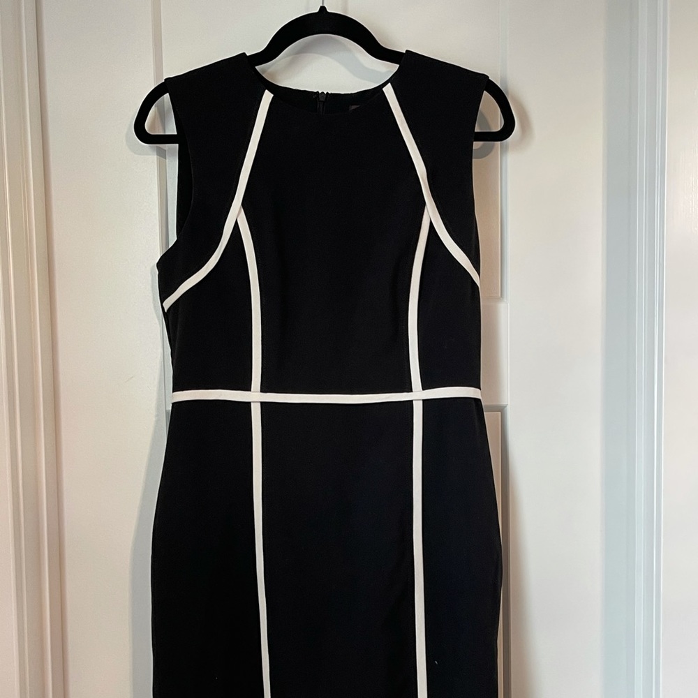 EUC Dana Buchman Color Block Black Sheath …